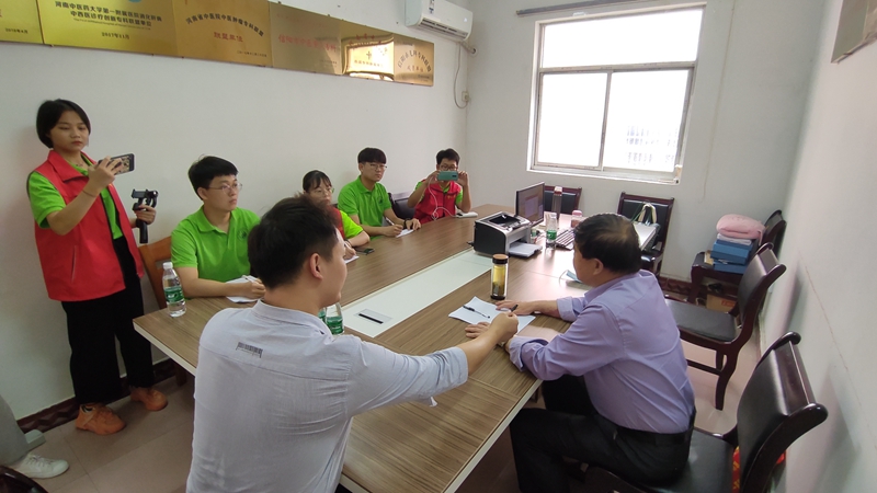 1595403778850499.jpg 返乡大学生开展主题团日及“云实践”活动2.jpg
